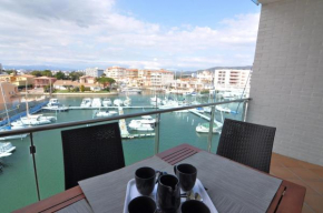 RNET - Apartments Roses Port Trebol